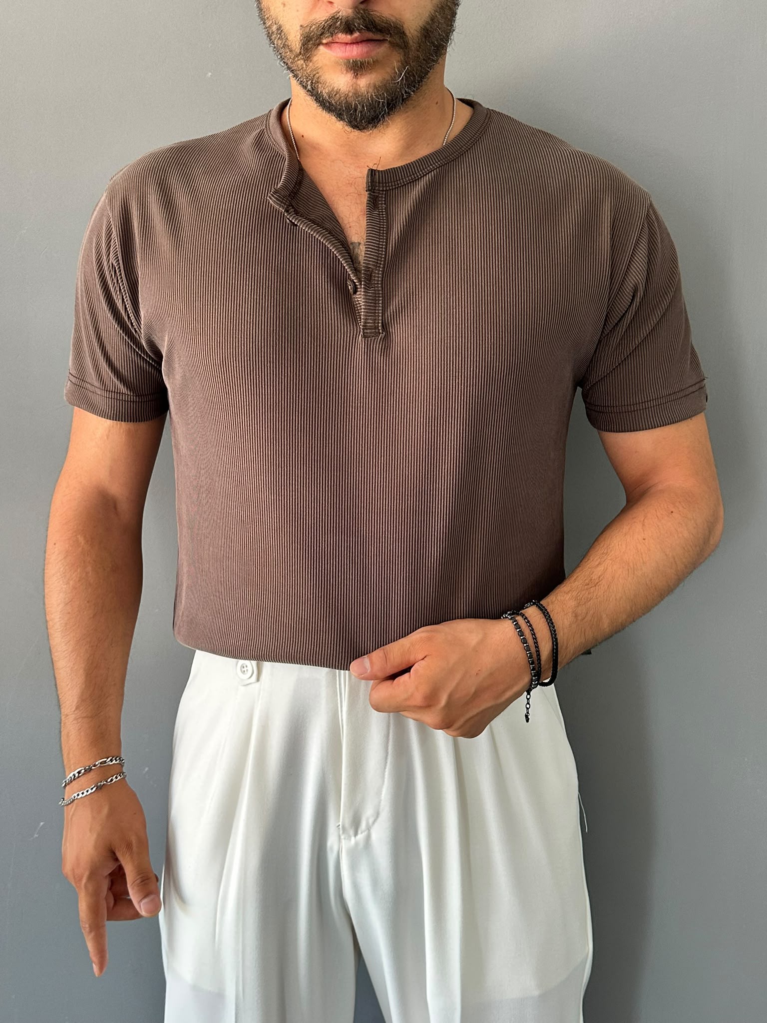 Oyşo Kumaş Henley Yaka Regular Kahve T-Shirt