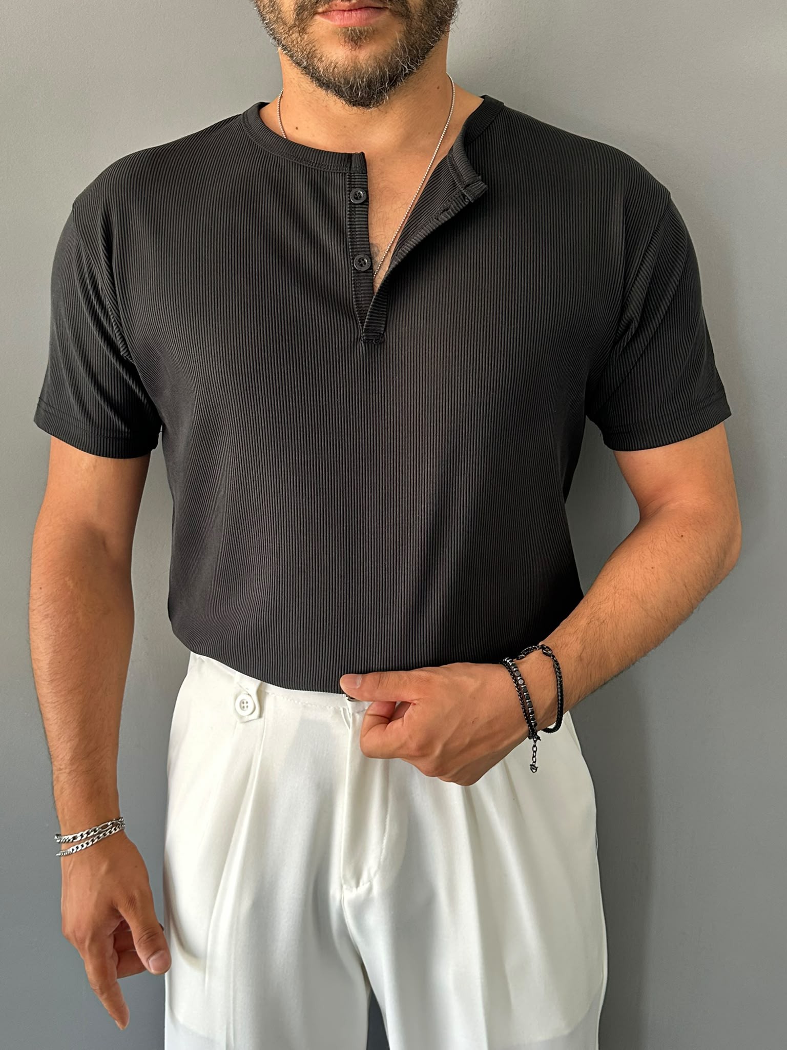 Oyşo Kumaş Henley Yaka Regular Siyah T-Shirt
