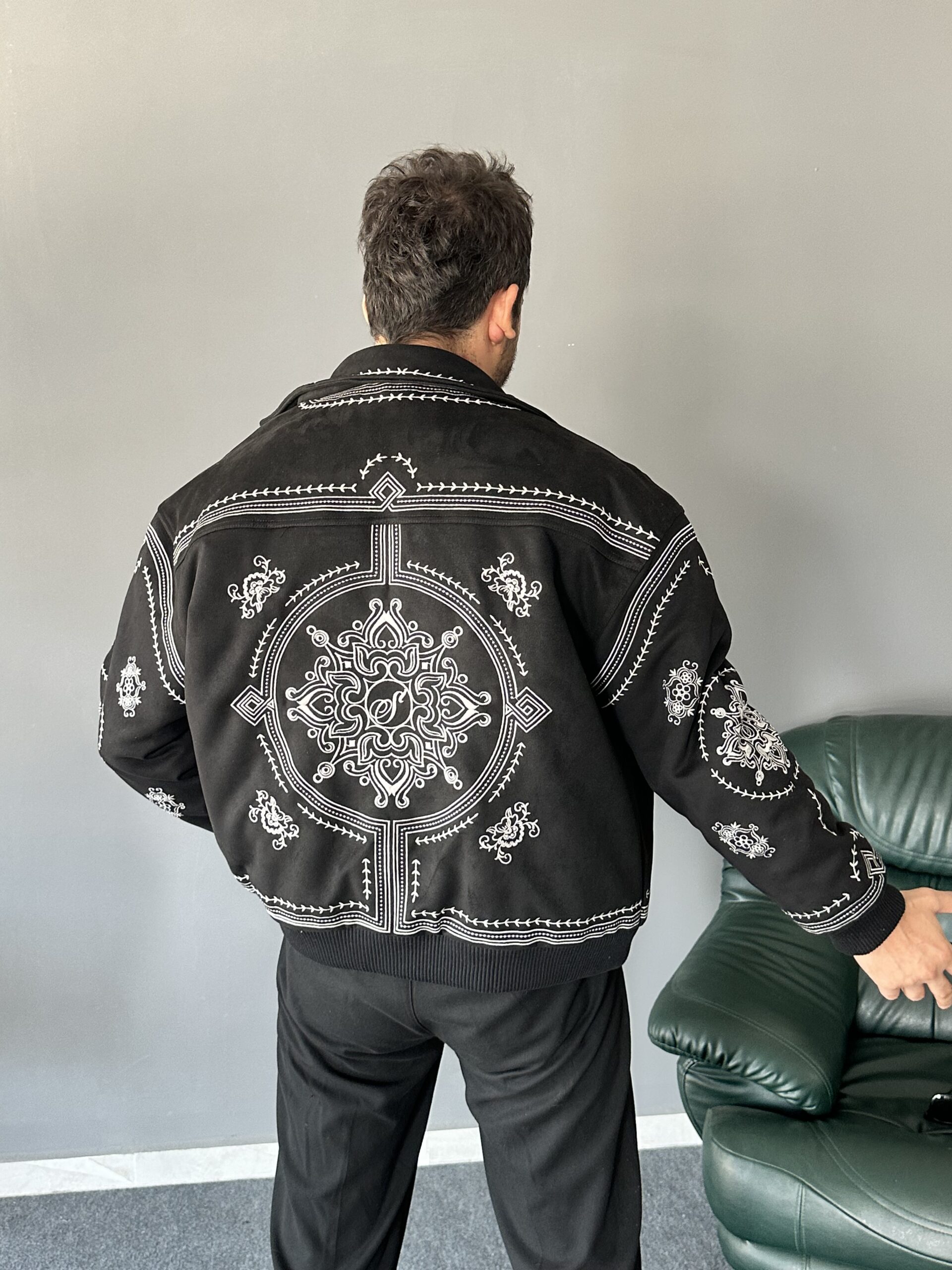 Premium Koleksiyon Nakış İşlemeli Siyah Bomber Mont